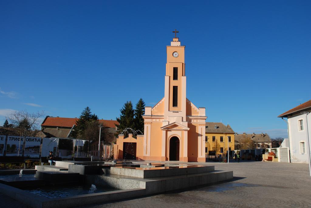 Apartman Milkovic 2 Sombor Luaran gambar